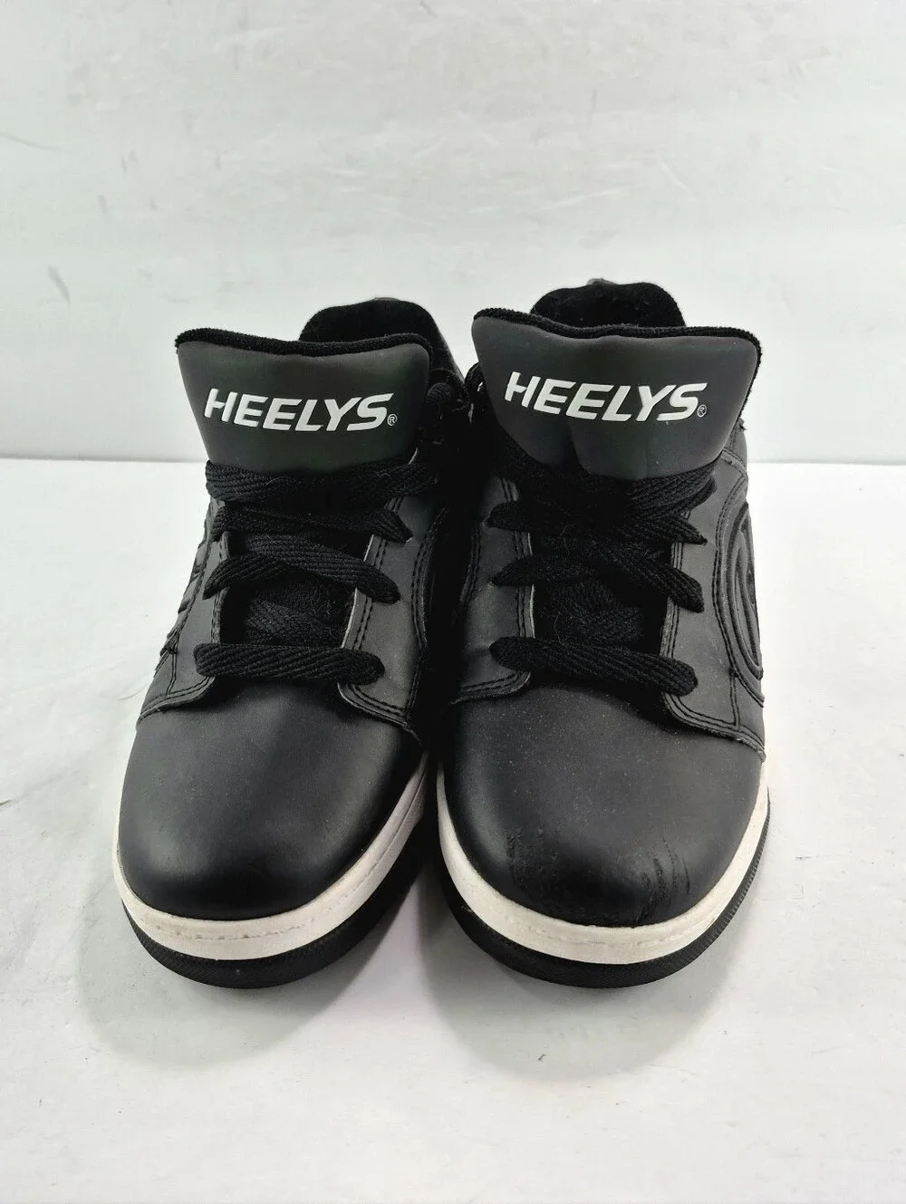 Heelys Voyager Black Reflective Skate Shoes Sneakers Youth Size 6 Y2k Unisex